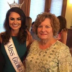 Meet your Posher, Alice